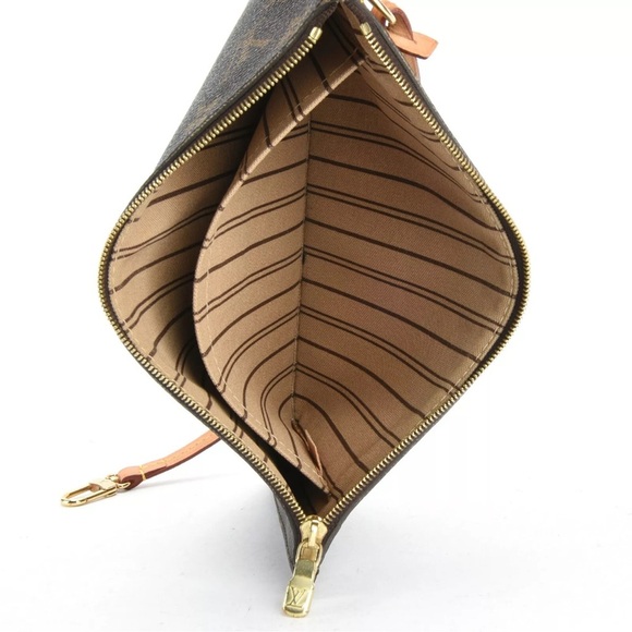 Louis Vuitton Neverfull Pochette - Picture 7 of 9